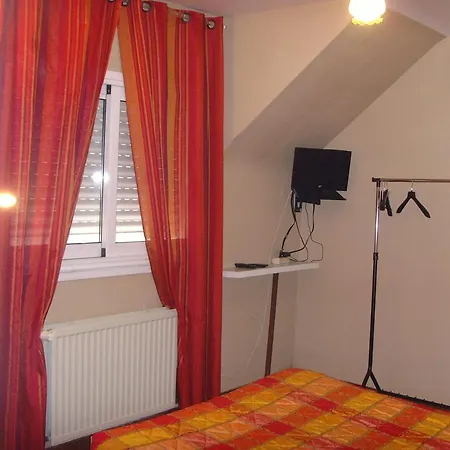 Le Terminus Hotel *
